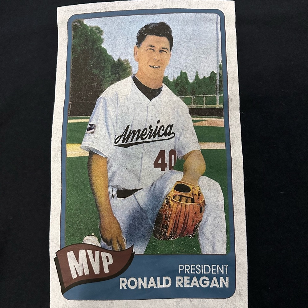 RG Men's Medium Graphic Tee